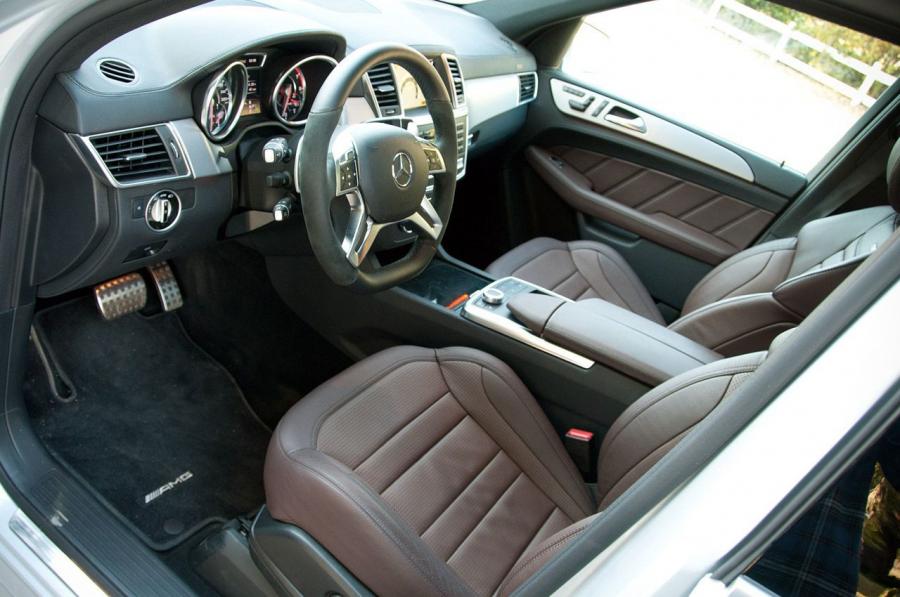  Mercedes-Benz ML63 AMG 2012 года  (фото 30 из 70)